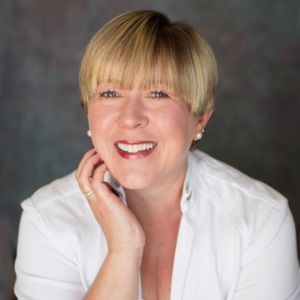 Meet your Posher, Debbie